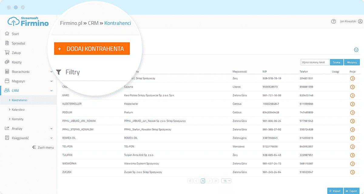 Ekran CRM online z listą kontrahentów, przyciskiem dodawania i filtrami do zarządzania danymi klientów.